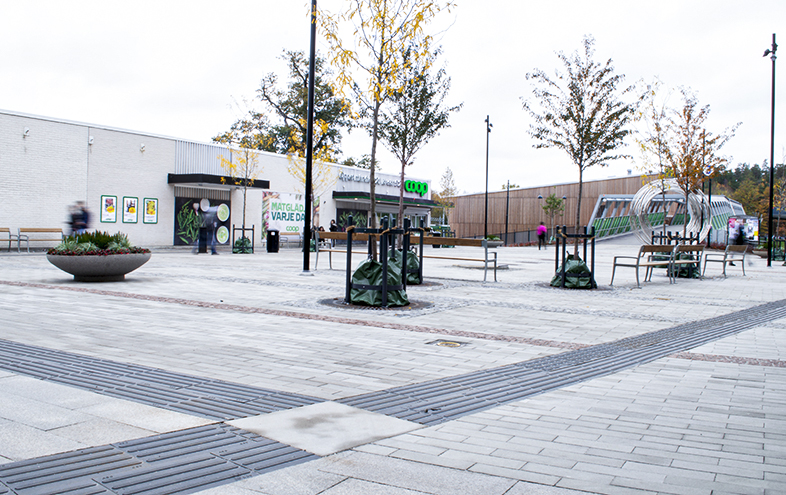 Aco-referens-kallhalls-centrum-puff